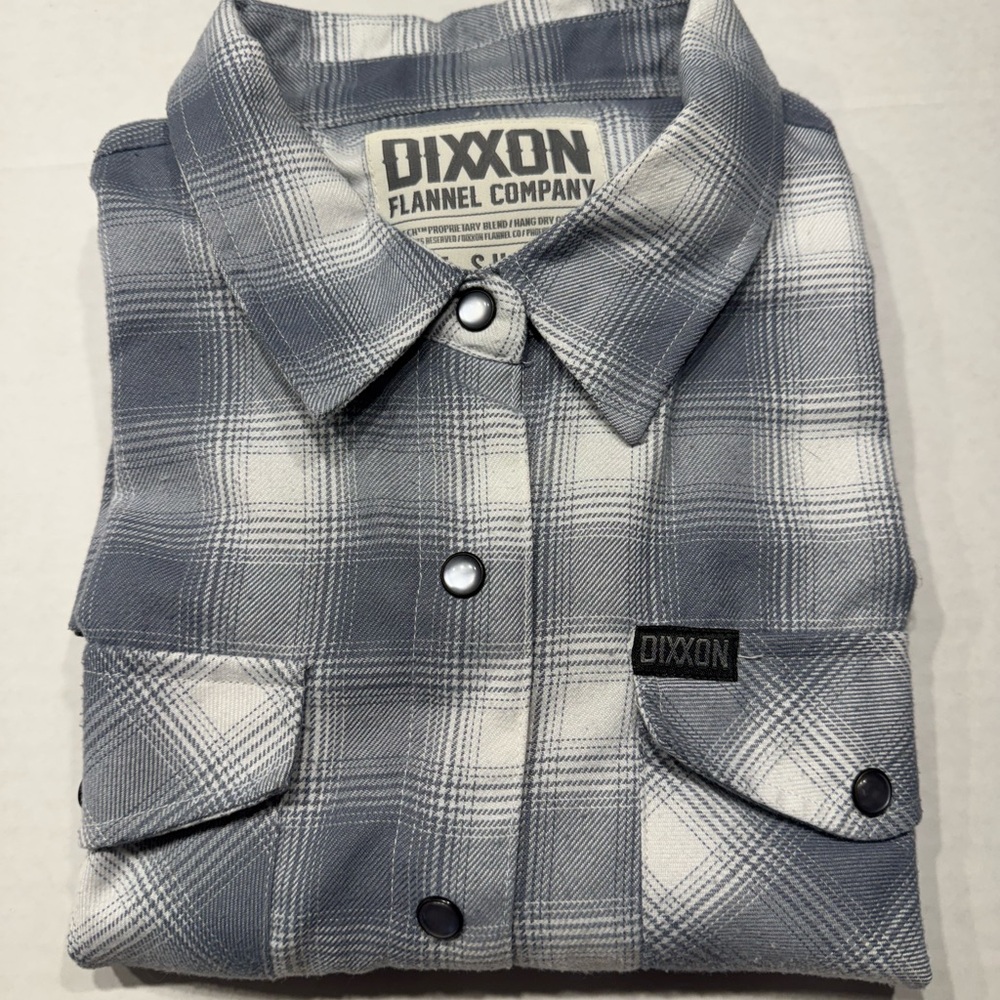 DIXXON Blue and White Plaid Women's Button Down flannel The Summit